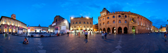 Bologna Maggiore Meydanı / İTALYA